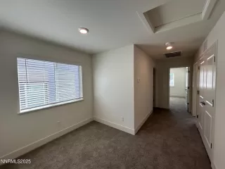 Photo #3: 250055904 Listing