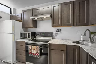 Photo #2: 250055938 Listing