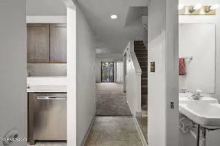 Photo #4: 250055938 Listing