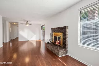 Photo #4: 250055957 Listing