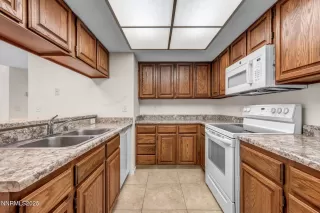 Photo #3: 250056014 Listing