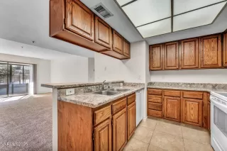 Photo #4: 250056014 Listing