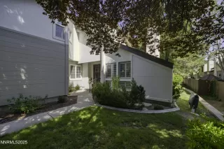 Photo #1: 250056031 Listing