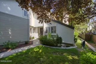 Photo #2: 250056031 Listing