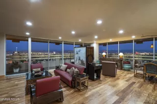 Photo #5: 250056037 Listing