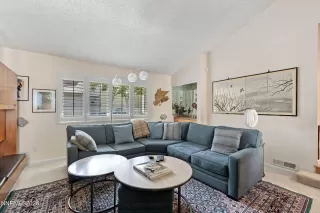 Photo #5: 250056057 Listing 