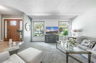 Photo #6: 250056075 Listing 