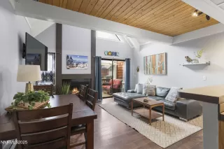 Photo #1: 250056096 Listing 