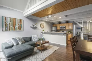 Photo #2: 250056096 Listing 