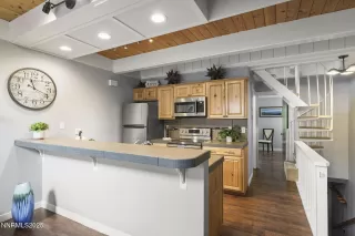 Photo #6: 250056096 Listing 