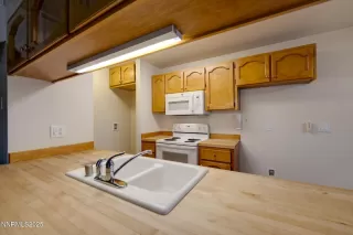 Photo #3: 250056101 Listing