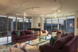 Photo #1: 250056144 Listing 