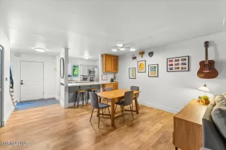 Photo #2: 250056235 Listing 