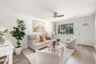 Photo #2: 250056243 Listing