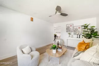 Photo #3: 250056243 Listing