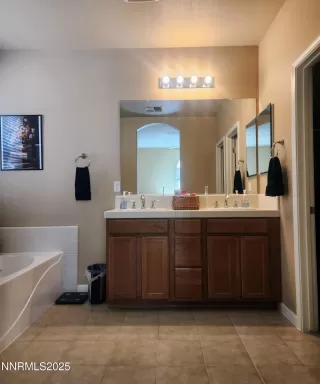 Photo #4: 250056253 Listing 