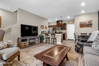 Photo #1: 250056271 Listing