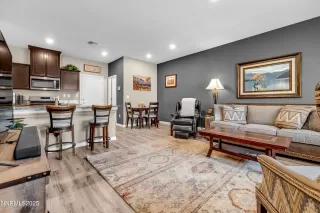 Photo #2: 250056271 Listing