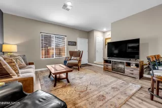 Photo #3: 250056271 Listing