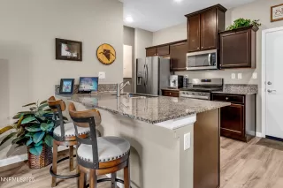 Photo #5: 250056271 Listing