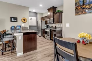 Photo #6: 250056271 Listing