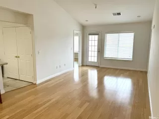 Photo #4: 250056281 Listing 