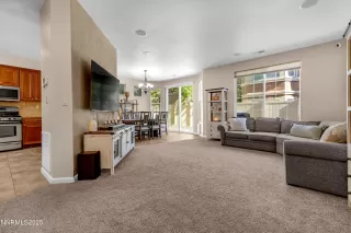 Photo #2: 250056387 Listing 