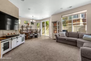 Photo #3: 250056387 Listing 