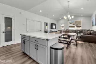 Photo #4: 250056388 Listing 