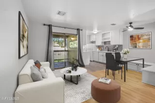 Photo #3: 250056390 Listing 