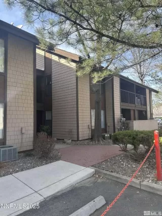 Photo #1: 250056394 Listing 