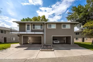 Photo #2: 250056398 Listing