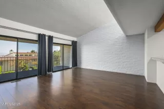 Photo #5: 250056495 Listing 