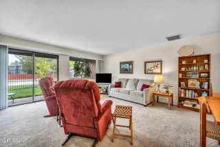 Photo #6: 250056517 Listing 