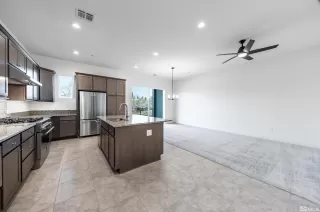 Photo #6: 250056565 Listing