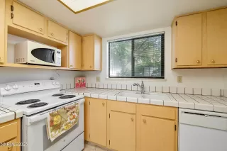 Photo #6: 250056626 Listing 