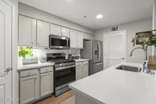 Photo #5: 250056700 Listing 