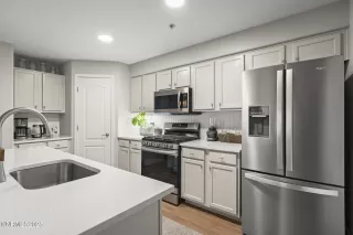 Photo #6: 250056700 Listing 