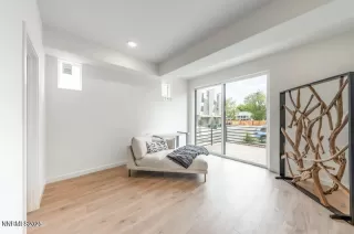 Photo #3: 250056701 Listing