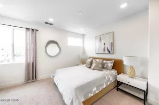 Photo #5: 250056704 Listing