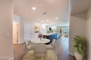 Photo #5: 250056716 Listing