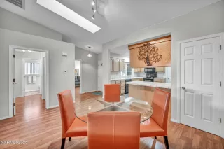 Photo #4: 250056726 Listing 