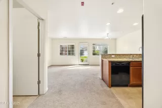 Photo #2: 250056733 Listing 