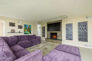 Photo #5: 250056804 Listing