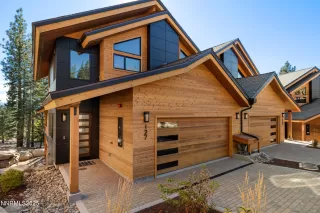 Photo #1: 250056902 Listing 