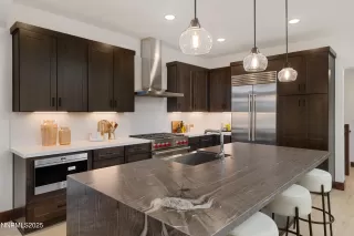 Photo #5: 250056902 Listing 