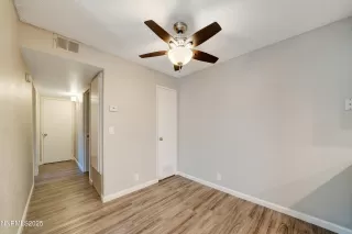 Photo #4: 250056928 Listing