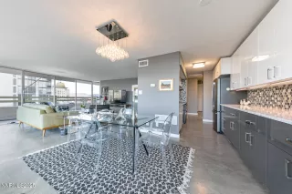 Photo #5: 250056933 Listing