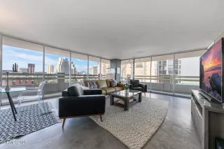 Photo #6: 250056933 Listing