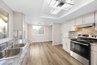 Photo #1: 250057029 Listing